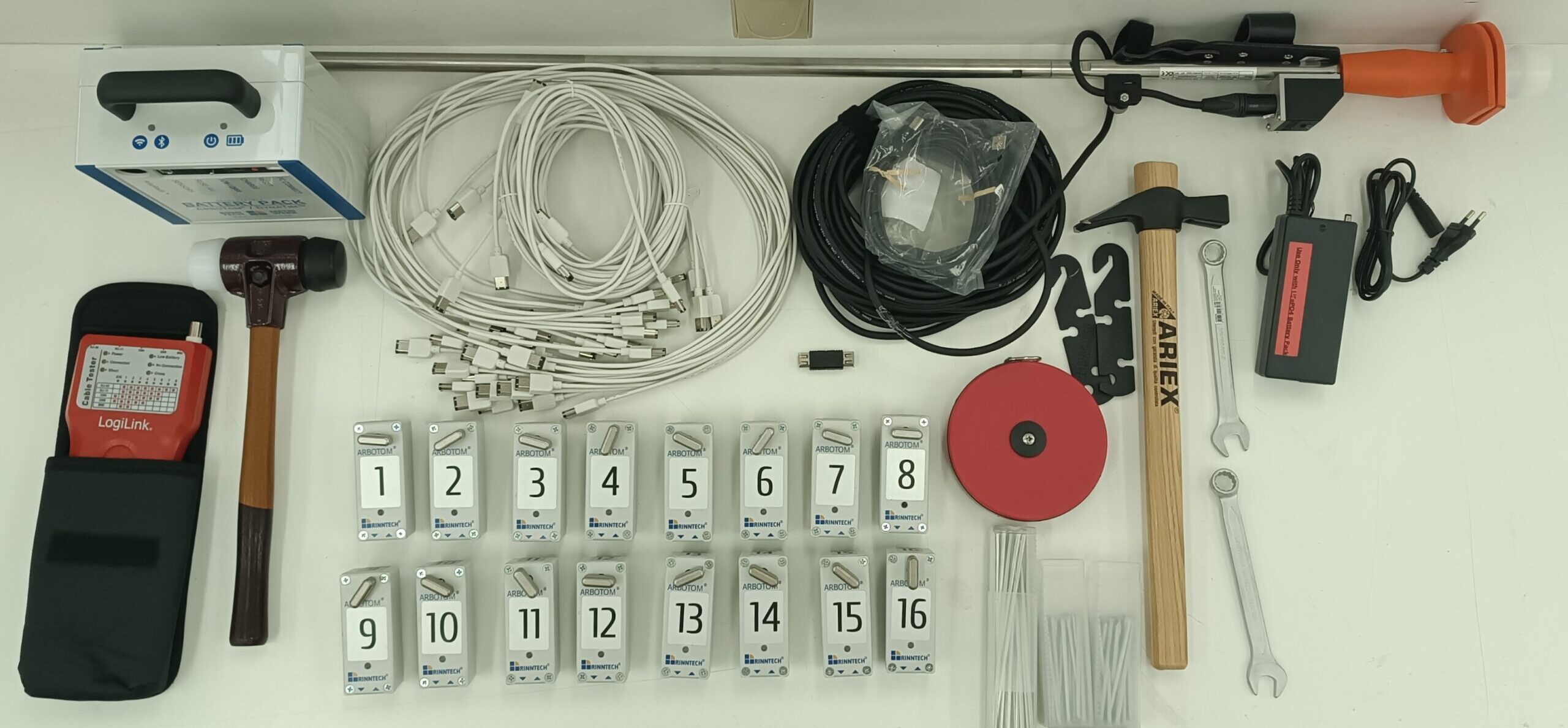 ArboRadix και Arbotom με πλήρη σετ εξαρτημάτων και παρελκόμενων.